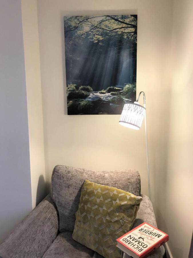 Welcoming Spacious 2-Bedroom House In St Helens St Helens  المظهر الخارجي الصورة